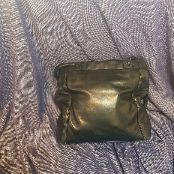 🖤🖤 vintage Chanel! Classy 1980s - large bucket. - Picture 2 of 7